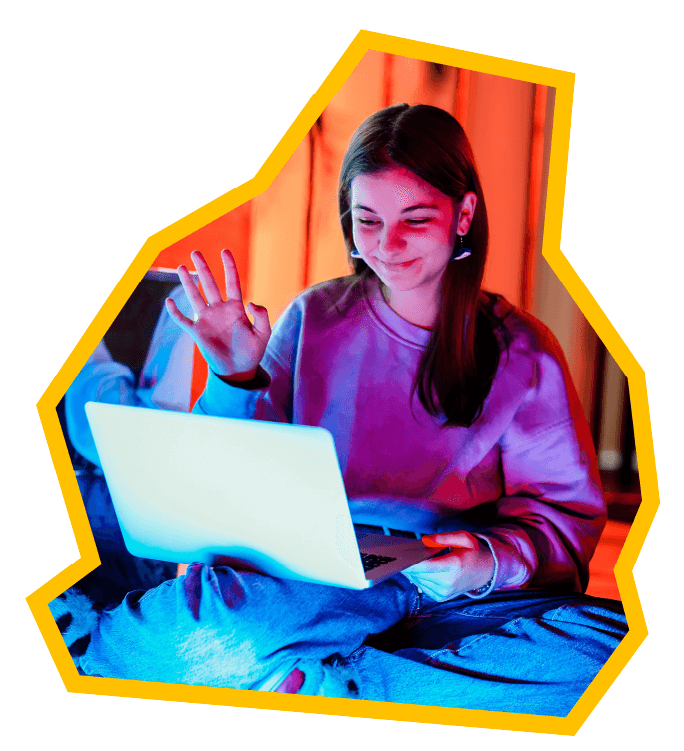 chica en computador